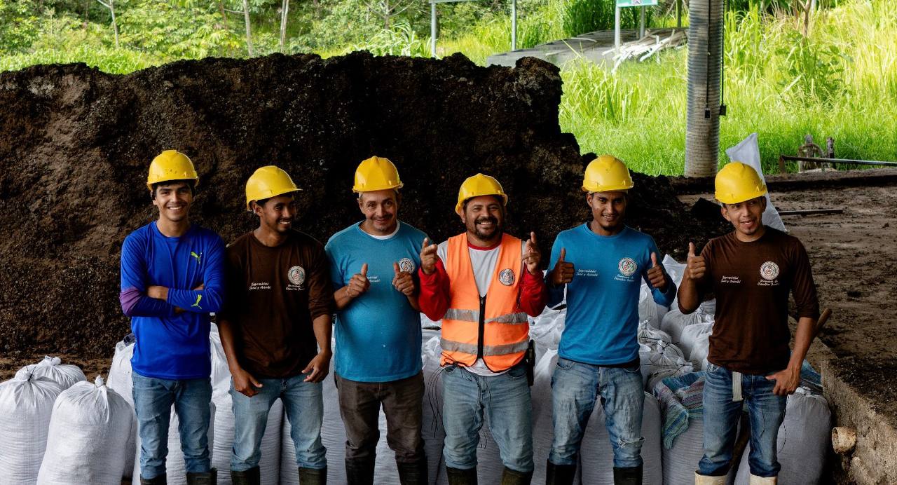Abono orgánico 2025-2026: listo y entregado a todos nuestros afiliados